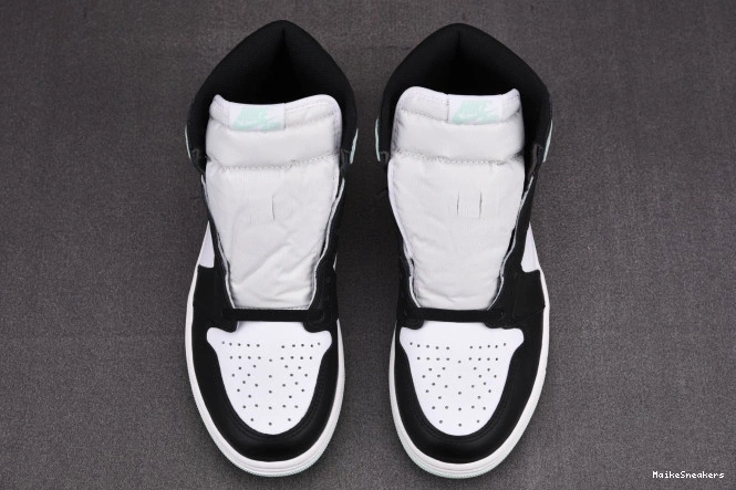 MaikeSneakers Retro High 861428-100 1 Igloo Jordan 0714
